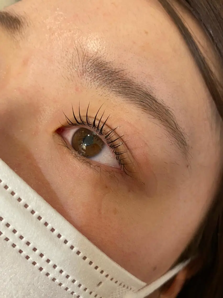 マツエク・マツパ まつげパーマ 會田 あかりの眉毛・アイブロウイメージ