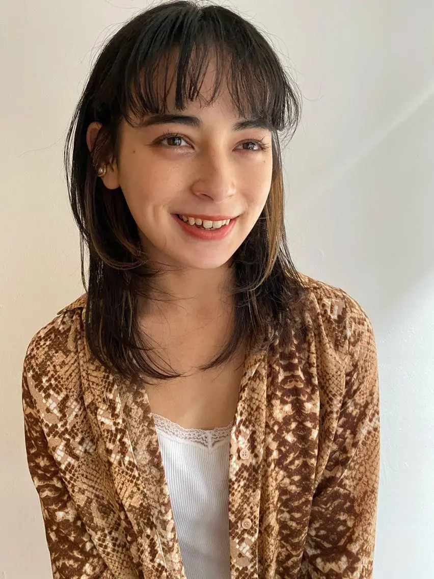セミロング カラー パーマ ヘアアレンジ メンズ キッズ ネイル マツエク・マツパ メンズウルフカット イヤリングカラー レイヤーカット ウルフカット ウルフレイヤー インナーカラー/ KANAのヘアスタイル