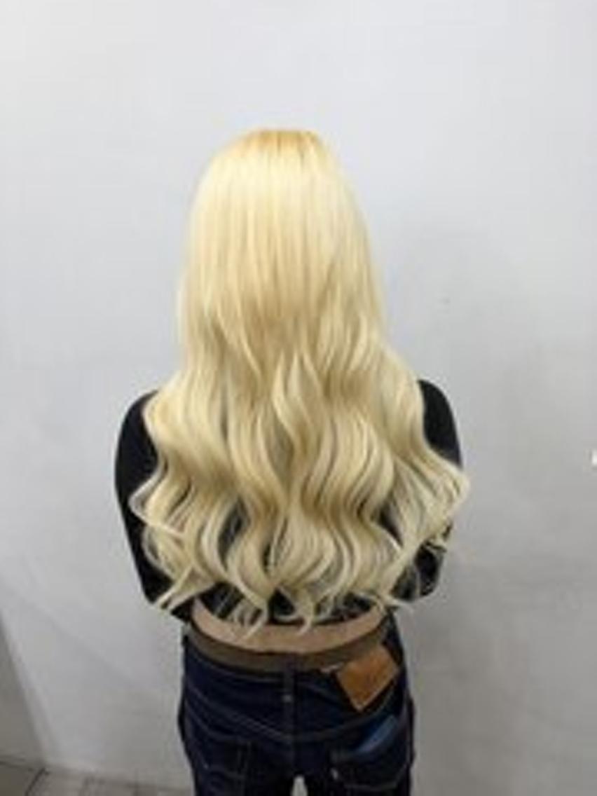 カラー ヘアアレンジ ロング シールエクステ 黒髪 ブリーチ デザインカラー ダブルカラー エクステ¥5000 LuciAカラーのヘアスタイル