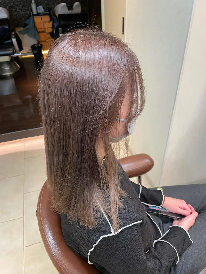ミディアム 'comma rinkaのヘアスタイル