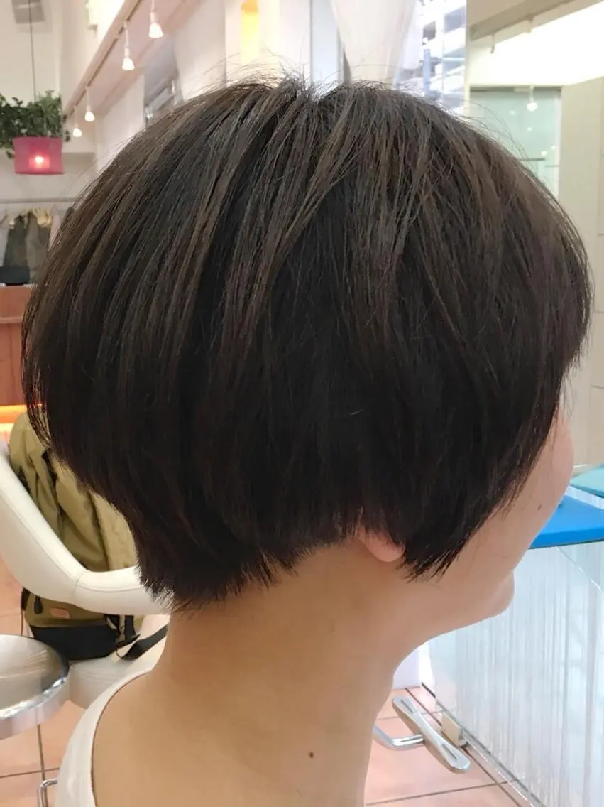 ショート カラー 髪質改善 Blumeのヘアスタイル