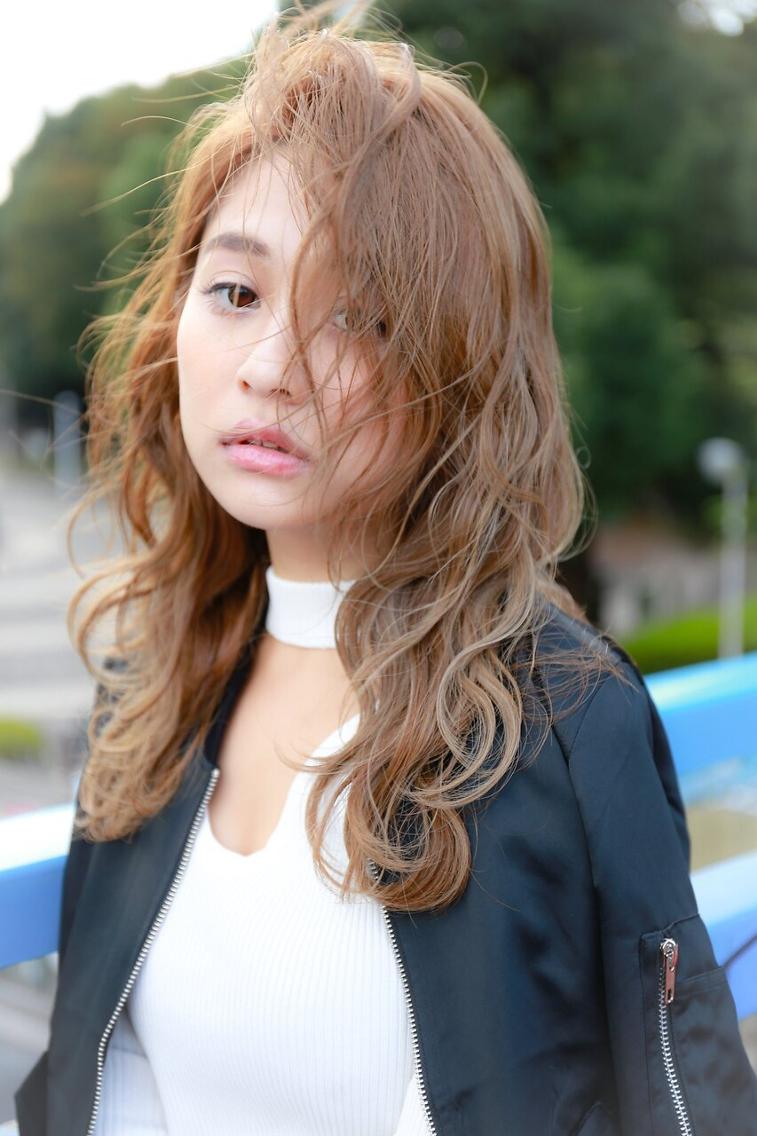 カラー ダブルカラー ハイライトカラー インナーカラー カット ヘアカラー ショート◎縮毛◎ Mirareee横浜のヘアスタイル