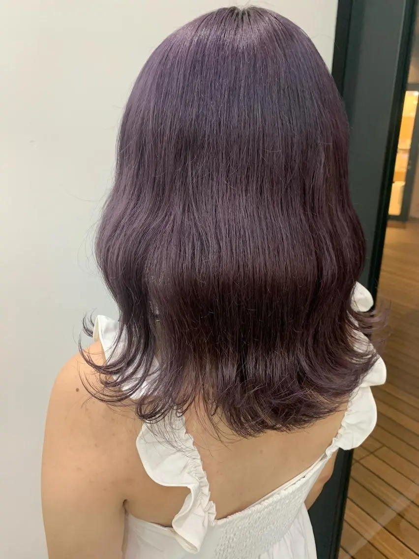 セミロング カラー パープルカラー 🫒オリーブ/透け感 レイヤー🌿モエカのヘアスタイル