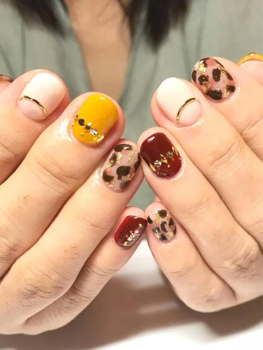 ネイル 持ち込み ニュアンスネイル 吉冨 光恵のネイルデザイン