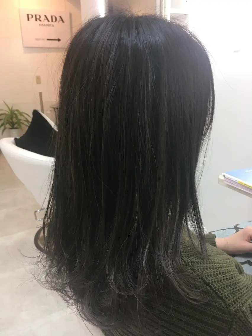 セミロング カラー 髪質改善 中川 翔のヘアスタイル
