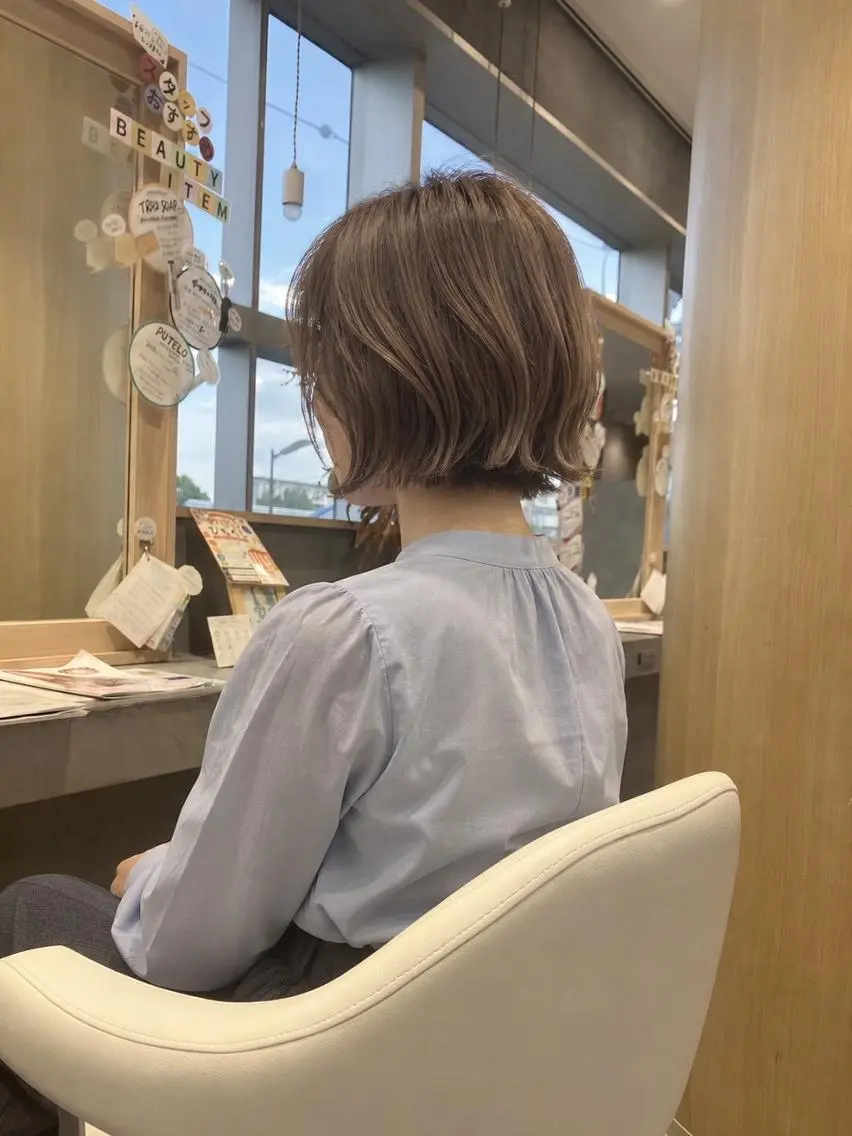 ショート カラー 川畑 理花のヘアスタイル