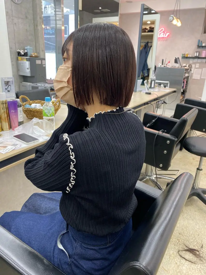 ショート カラー オリーブ/アッシュ やわらか透明感カラーのヘアスタイル