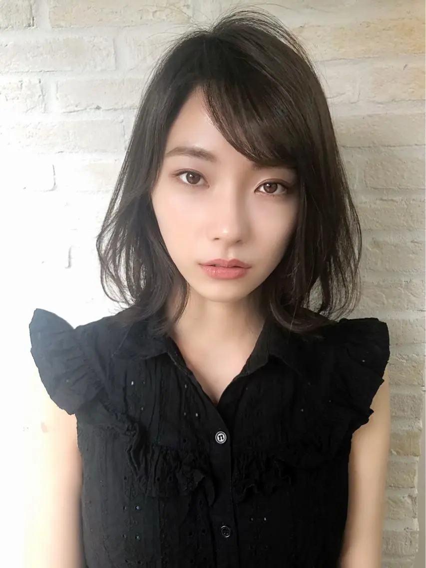ミディアム カラー パーマ アディクシーカラー 透明感カラー トリートメント Soleria 田中慎一のヘアスタイル