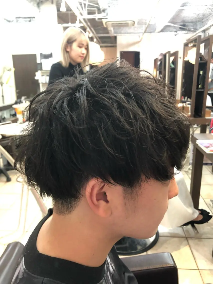 ショート パーマ メンズ カット パーマ カ レラのヘアスタイル
