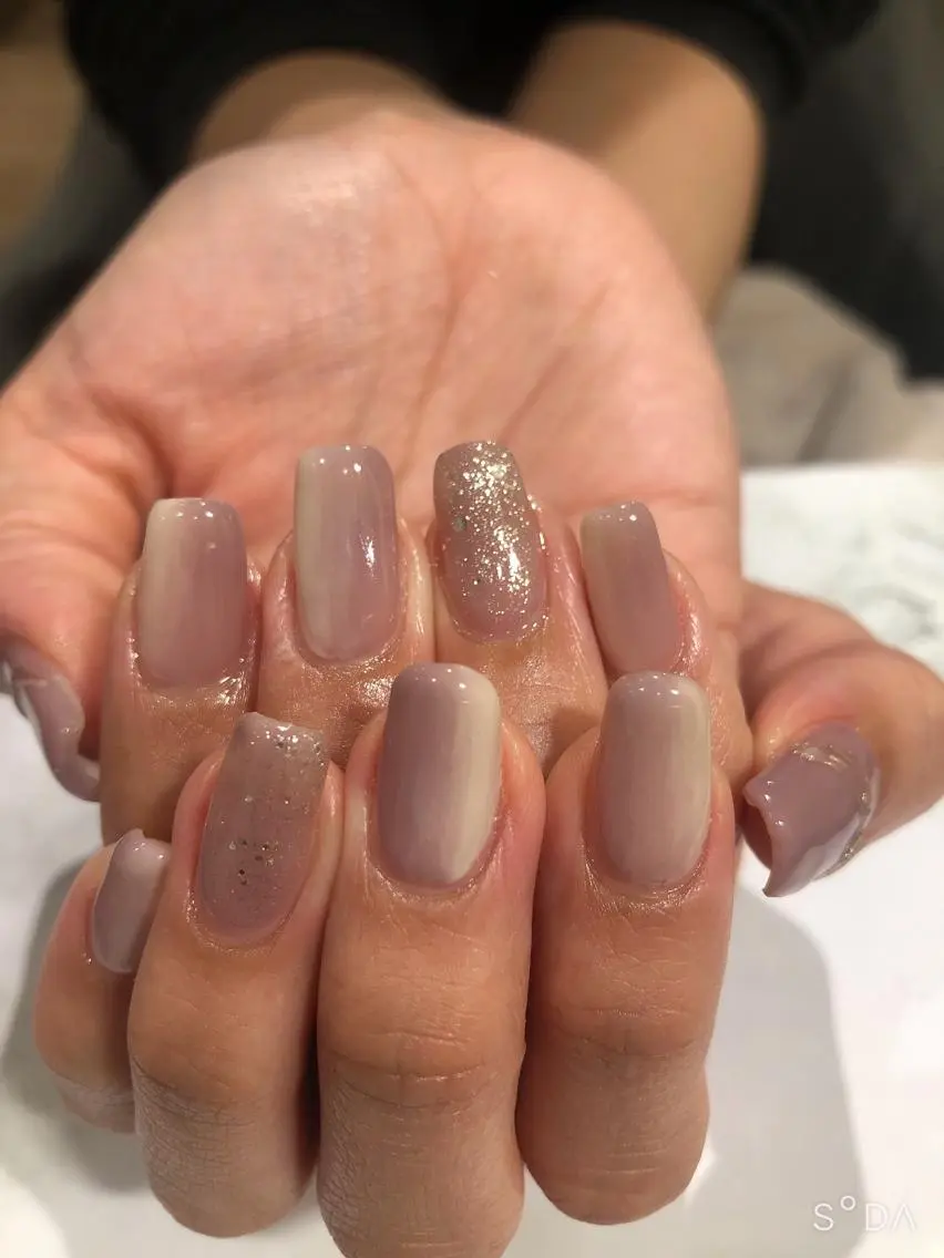 カラー ハンドネイル 吉野✨ ネイルデザイナー✨のネイルデザイン