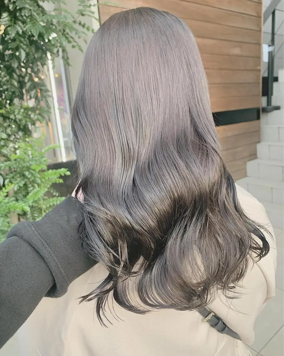 ロング カラー マツエク・マツパ ハイトーンボブ 前田 表参道　グレージュのヘアスタイル