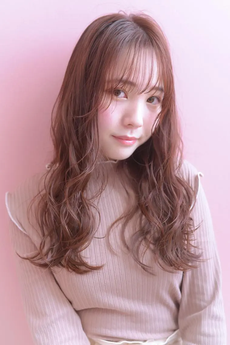セミロング merc. 宮川琴代のヘアスタイル