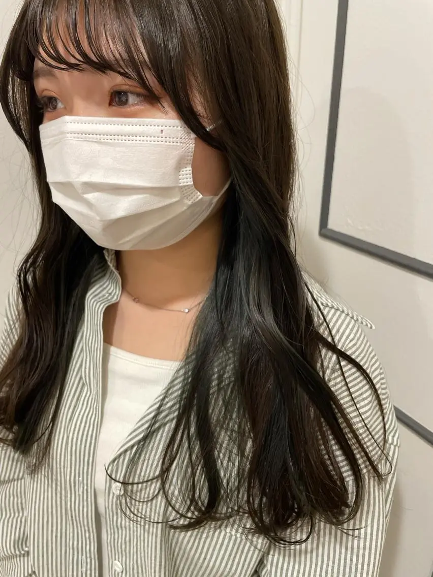 セミロング カラー インナーカラー . AYUKAのヘアスタイル