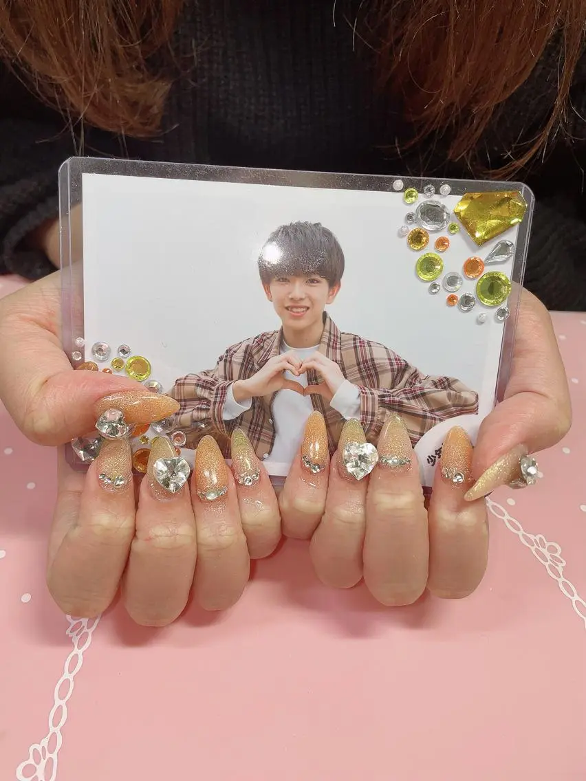 ミディアム ネイル ハンドネイル 《LB》ラブリエ Nail&eyeのマツエク・マツパデザイン