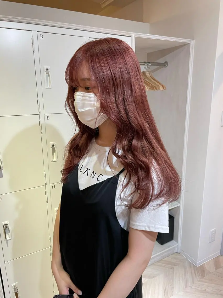 セミロング カラー akane .のヘアスタイル