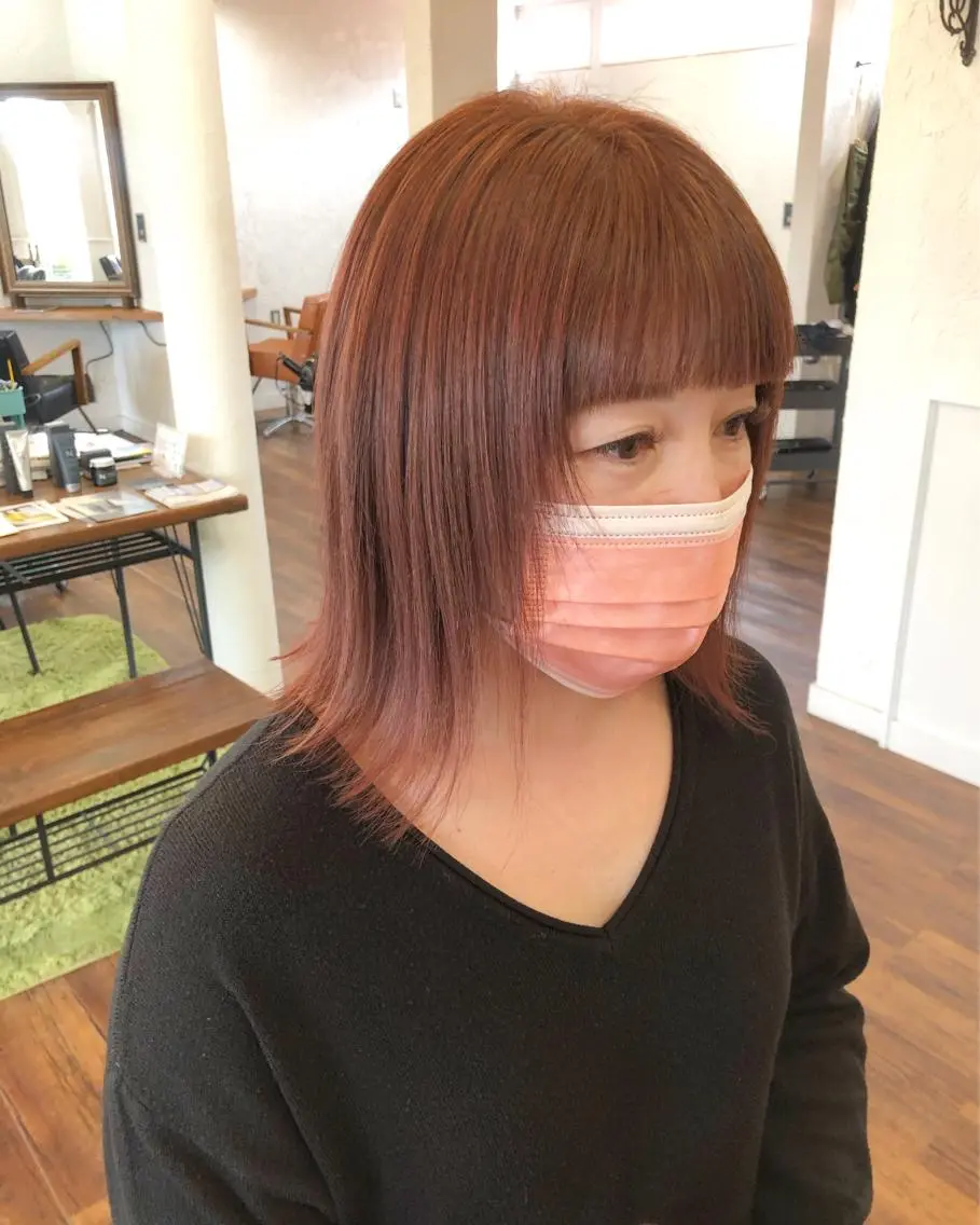 ミディアム カラー ベージュカラー ピンクカラー ピンクベージュ カット ヘアカラー 江原 彩華のヘアスタイル