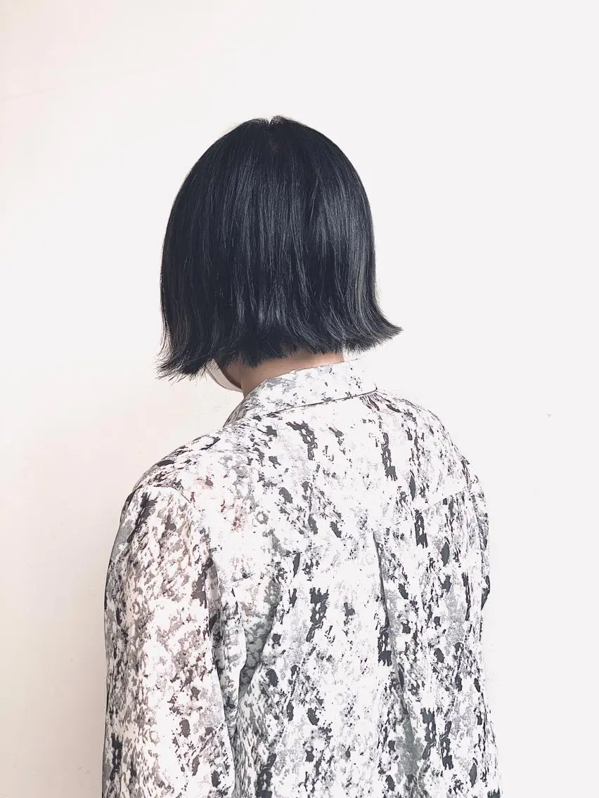 ショート カラー 黒髪 ネイビーカラー ヘアカラー 佐野 智史のヘアスタイル
