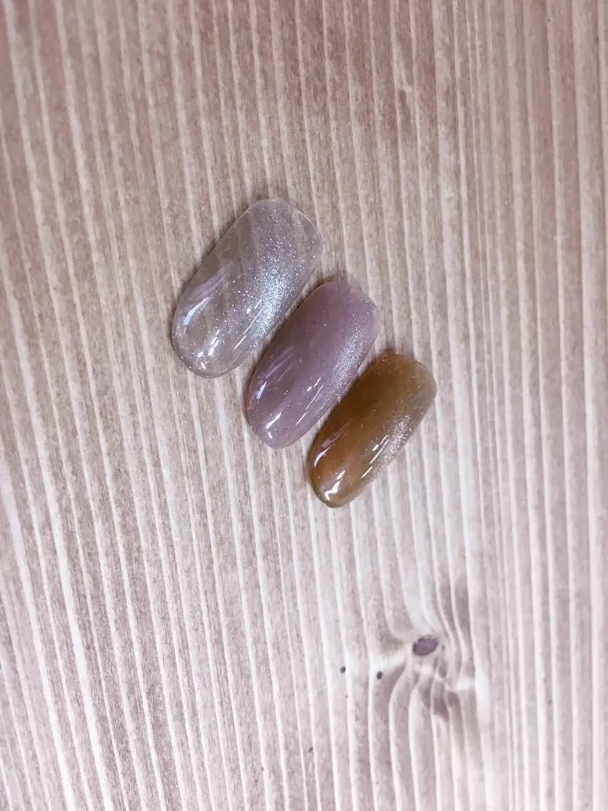 ネイル フットネイル ラメ(グリッター) ラメグラデーション マグネットネイル ミラーネイル nailroom OHANA🌴のネイルデザイン
