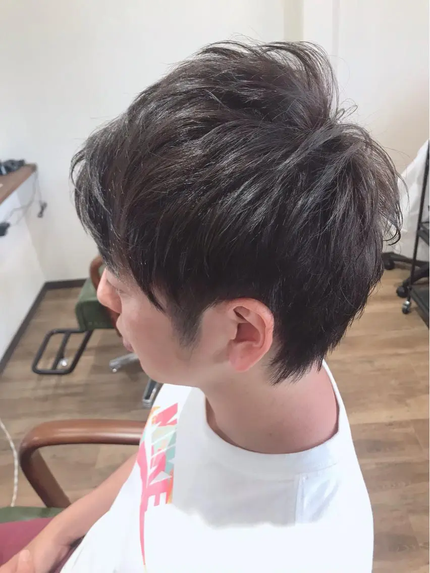 ショート カラー メンズ アッシュ アッシュグレー ダークアッシュ カット ヘアカラー トリートメント Rug Relief 吉田のヘアスタイル