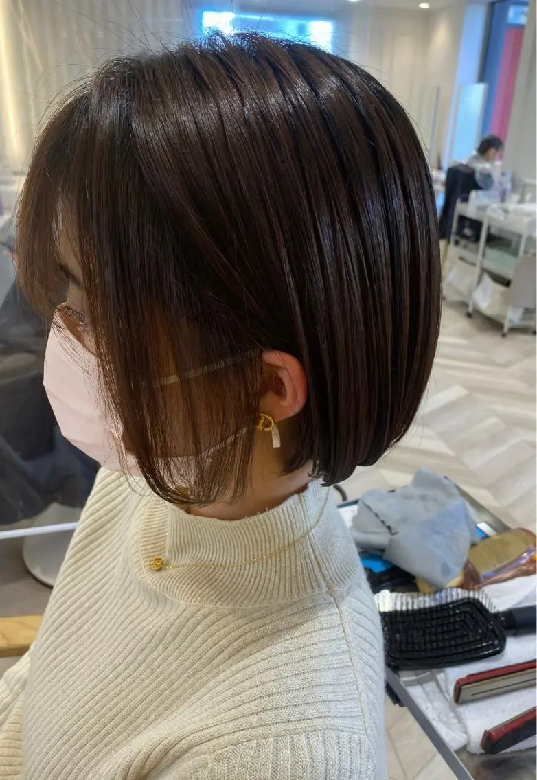 ショート ボブ ヘアカラー トリートメント 小顔レイヤー/ ベージュ🤍Rieのヘアスタイル