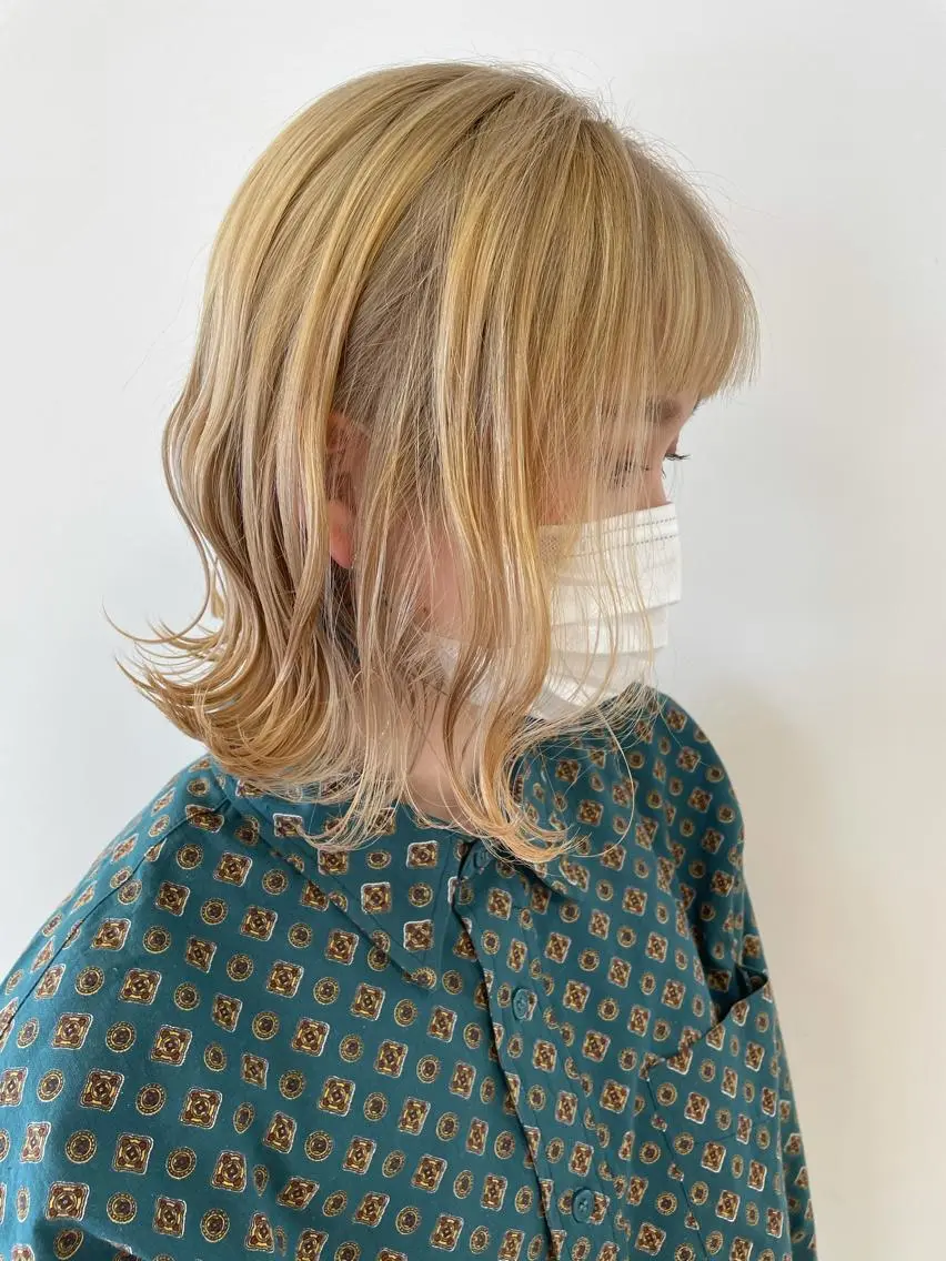 ショート カラー ヘアカラー ヘッドスパ 顔まわりカット✄ ベージュカラー🧸のヘアスタイル