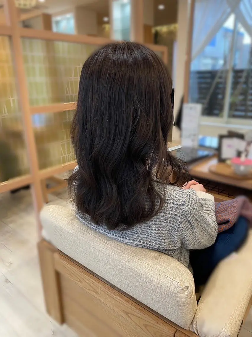 セミロング くびれヘア 韓国風ヘア être 加藤 悠花のヘアスタイル