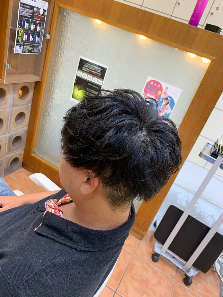 ショート パーマ メンズ メンズパーマ カット ヘアカラー トリートメント メンズ/韓国レイヤー /透明感カラー那須野のヘアスタイル