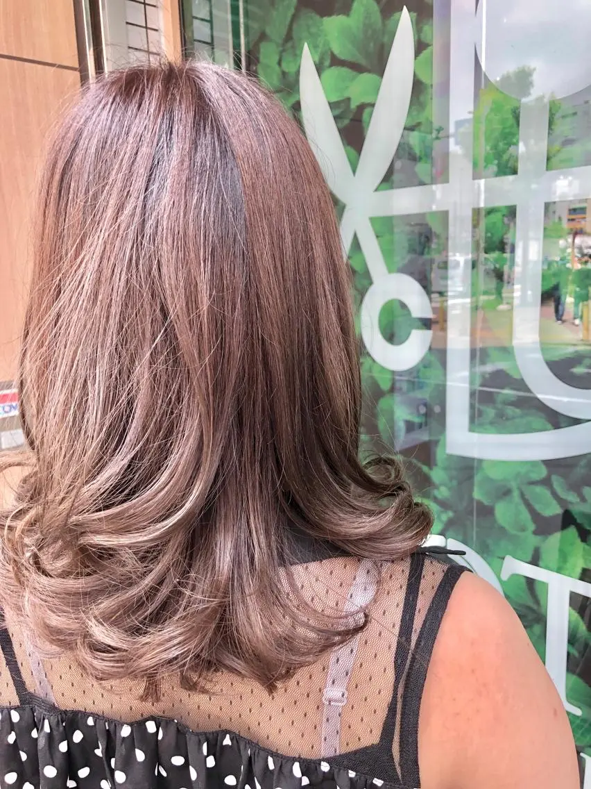 セミロング アッシュ ドラマ大好き 美容師hideyaのヘアスタイル
