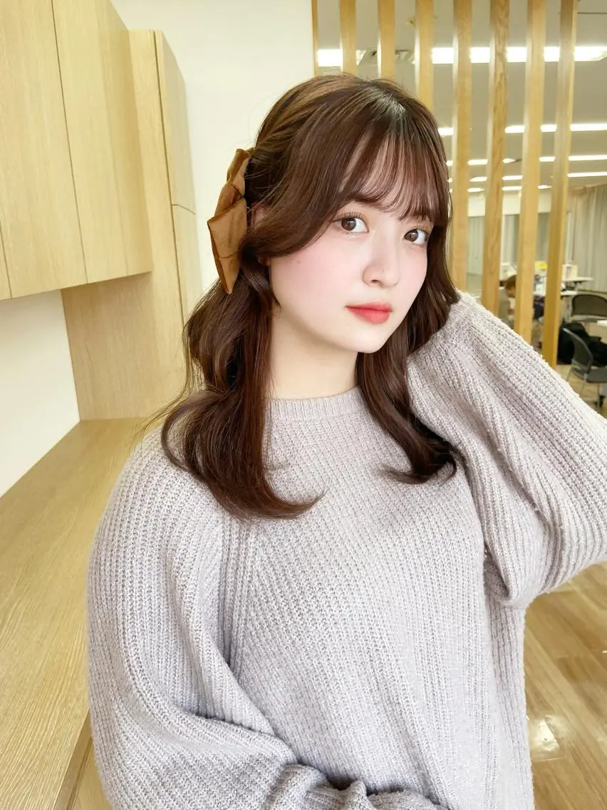 セミロング カラー シールエクステ ブリーチ ブラウンカラー ケアカラー ダブルカラー カット ヘアカラー トリートメント 新宿/韓国ヘア 中明度カラー/かやのヘアスタイル