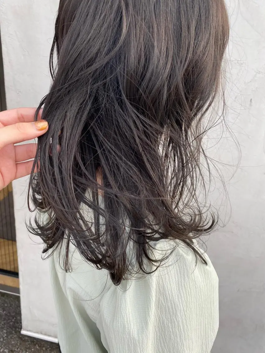 ロング イタヤ マイカのヘアスタイル
