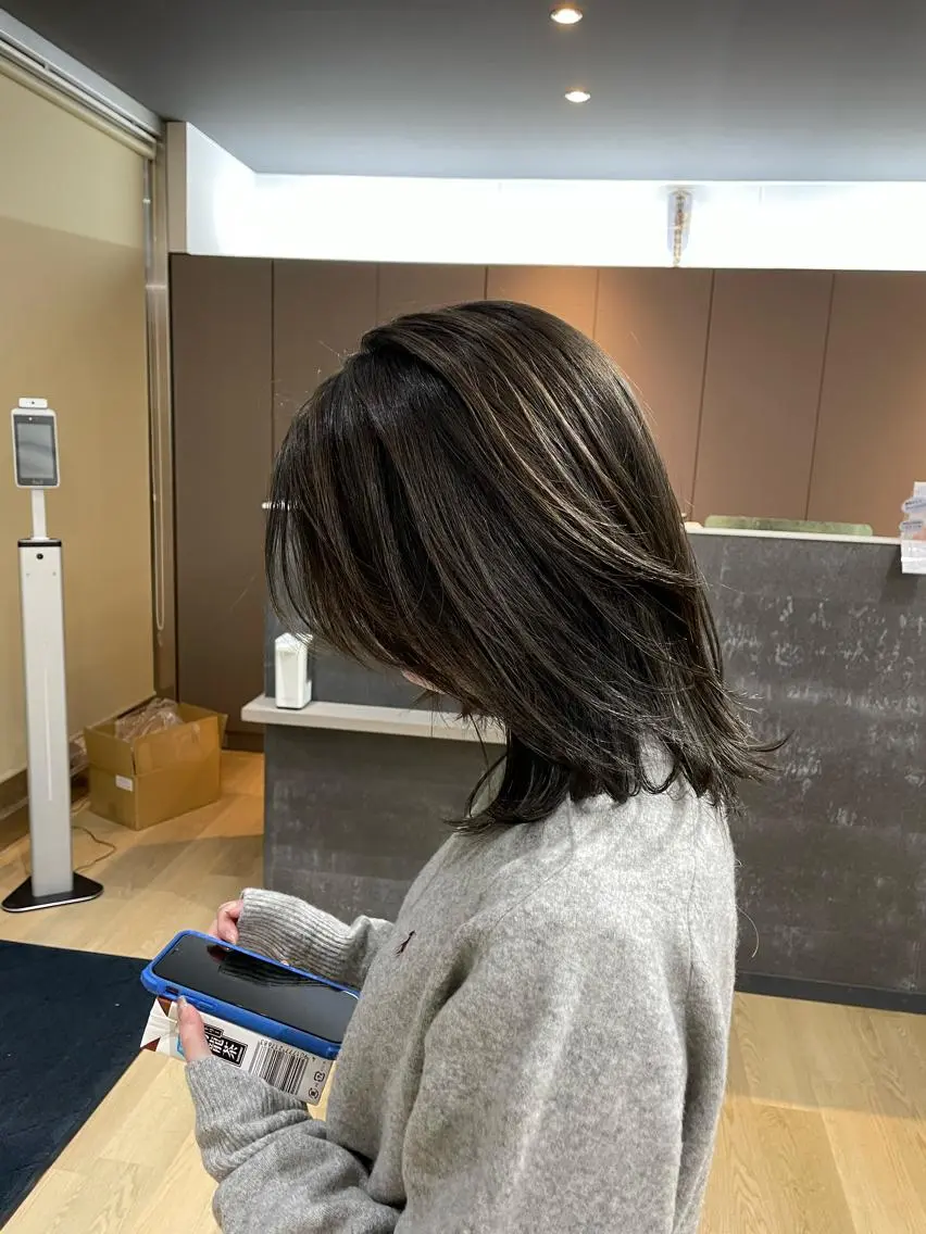 ミディアム カラー 山元 翔平（shohei）のヘアスタイル