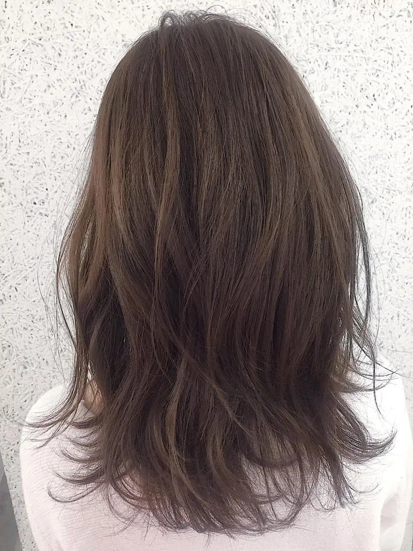 セミロング カラー パーマ ヘアアレンジ アディクシーカラー アッシュ バレイヤージュ ベージュカラー ブリーチ カット ヘアカラー トリートメント ヘアセット ✨ハイクオリティ✨ 山本香也のヘアスタイル