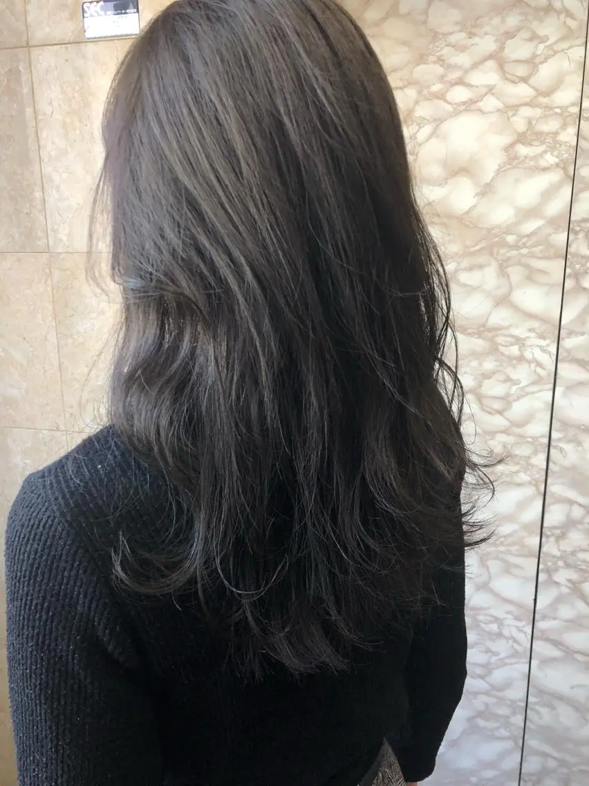 セミロング カラー パーマ ヘアアレンジ グレージュ カット ヘアカラー トリートメント TOMO GEEKS代表のヘアスタイル