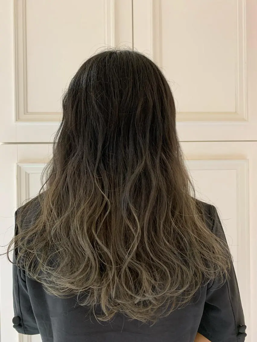 カラー 田中 未澪のヘアスタイル