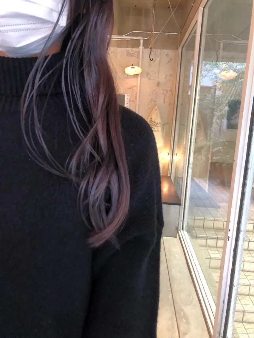 カラー ブリーチ ラベンダーカラー ピンクカラー ピンクラベンダー 竹内 絢香のヘアスタイル