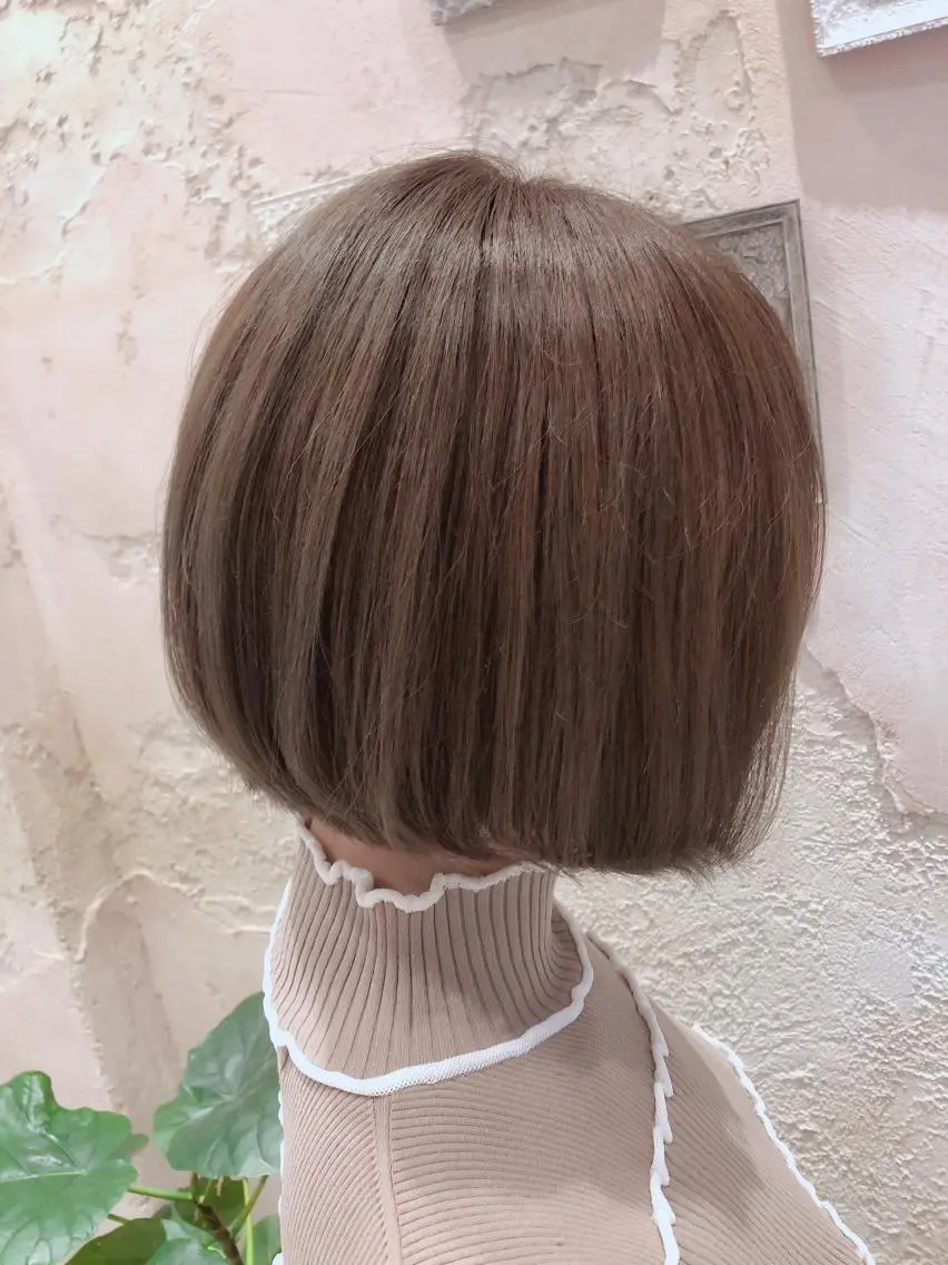 ショート ボブ カット ヘアカラー トリートメント 代表山口ひな 髪質改善のプロのヘアスタイル