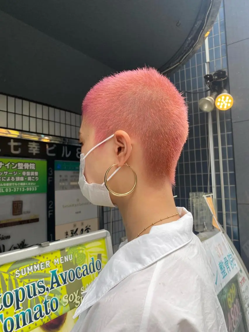 ショート カラー パーマ ヘアアレンジ メンズ アイブロウ MOE /Zina横浜2ndのヘアスタイル