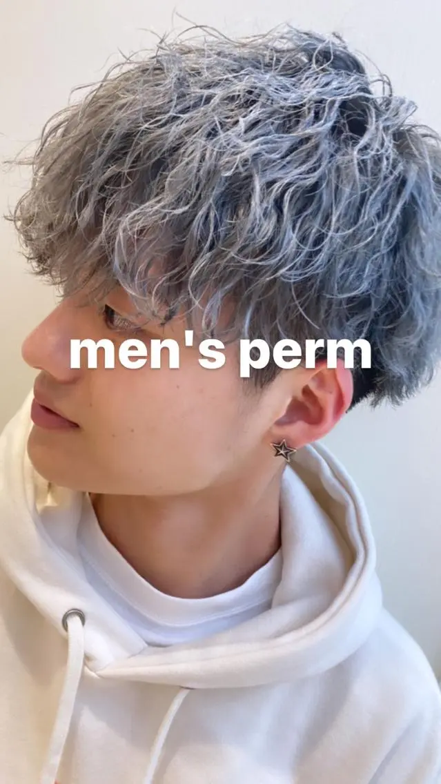 ショート メンズ ARMONY秋山輝也 コテ巻き風パーマ特化のヘアスタイル