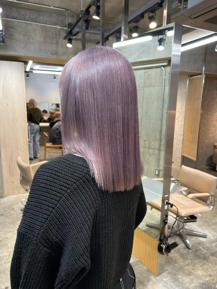 ロング ハイトーン💎 ホワイトベージュ坪谷のヘアスタイル