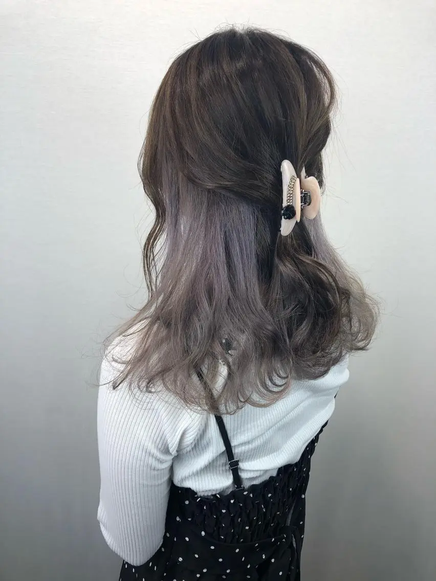 ロング カラー ブリーチ ハイトーンカラー ラベンダーカラー ヘアカラー 🤍2nd🤍田所 美希のヘアスタイル