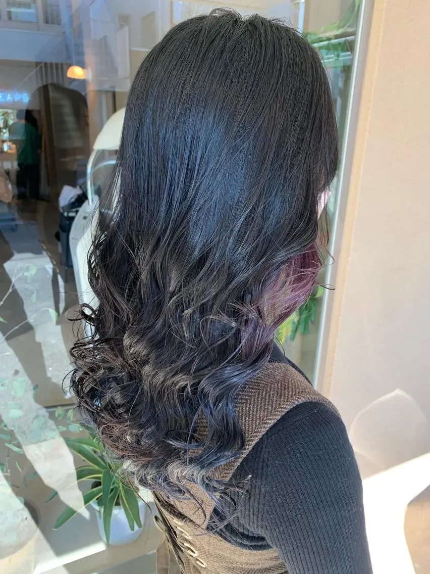 ロング カラー ブルーカラー ブルーバイオレット インナーカラー パープルカラー バイオレットカラー ヘアカラー トリートメント PADOU平松 典幸のヘアスタイル