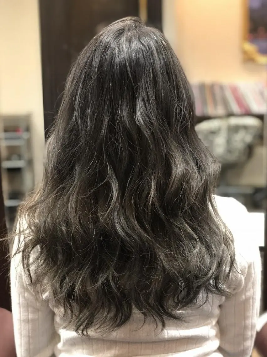 カラー ロング 辻 竜也　のヘアスタイル