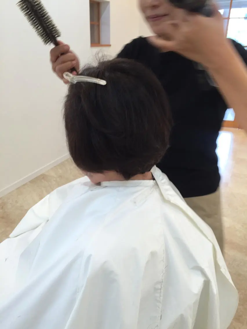 セミロング パーマ 髪質改善・修復 成瀬由賀里のヘアスタイル