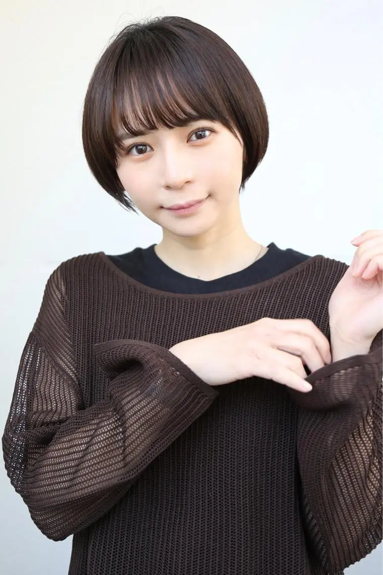 ショート 浅香 美加のヘアスタイル