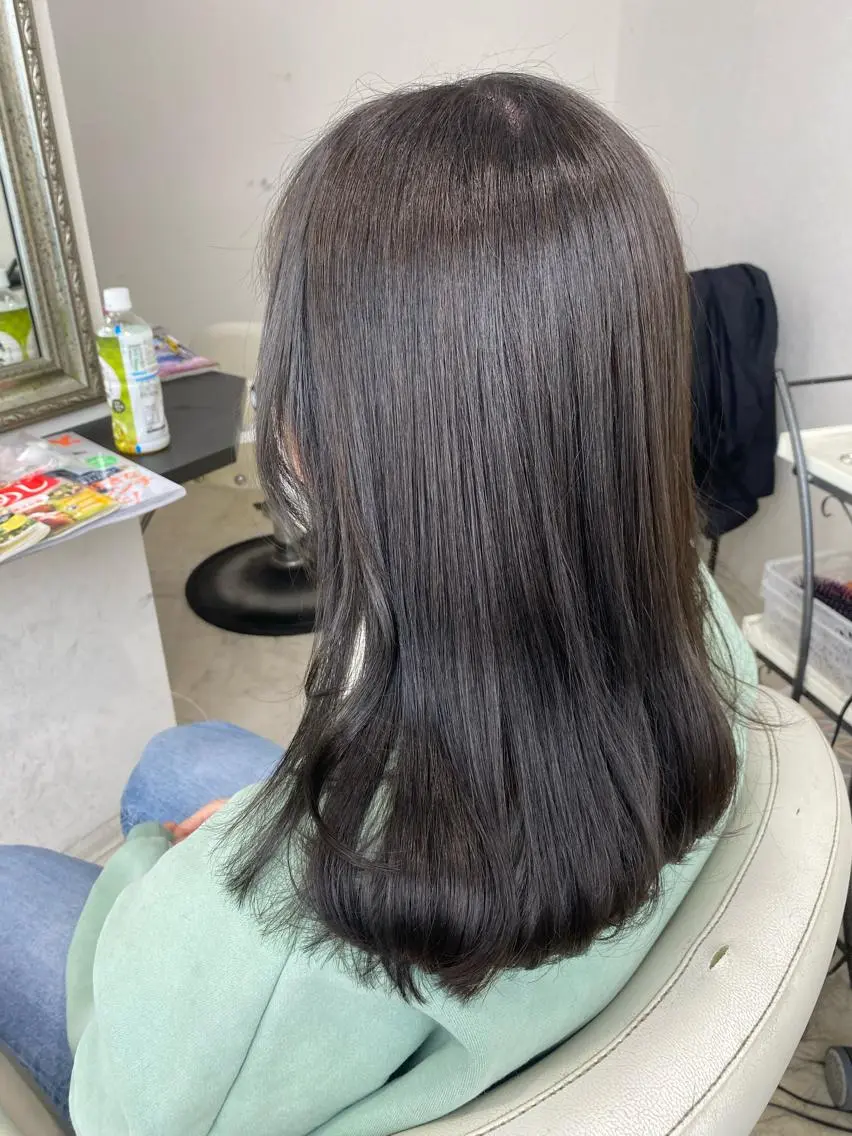 セミロング カラー ブリーチ グレージュ ブリーチなしカラー 髪質改善 トリートメント 羽澤 亨威【髪質改善】のヘアスタイル