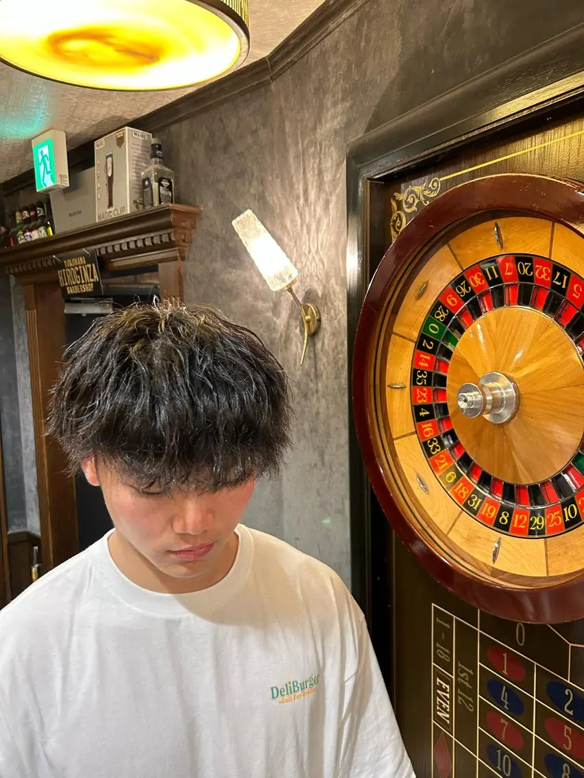 パーマ メンズ メンズパーマ スパイラルパーマ 西本 健斗のヘアスタイル