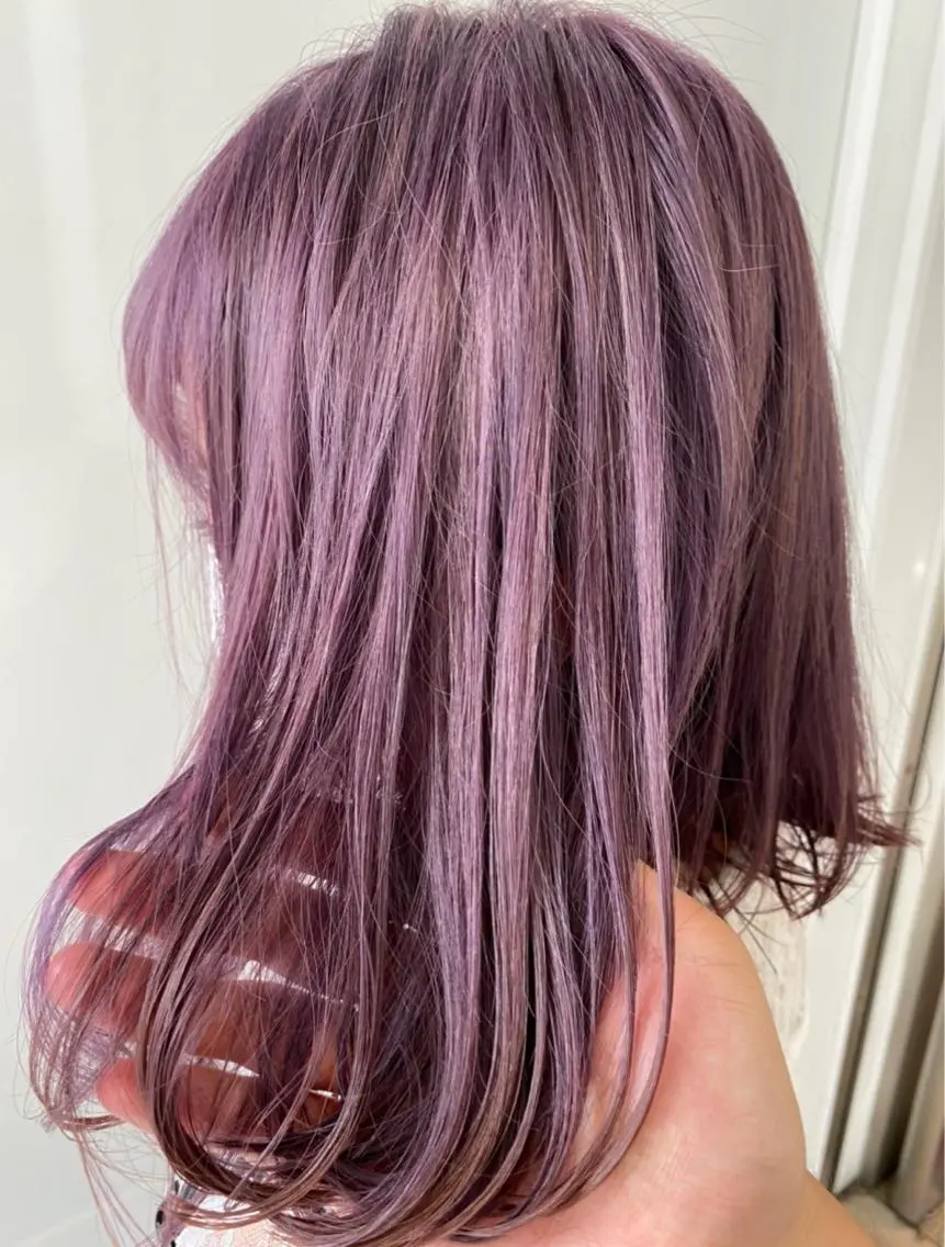 ミディアム カラー パープルカラー 美容室 HAKUAのヘアスタイル