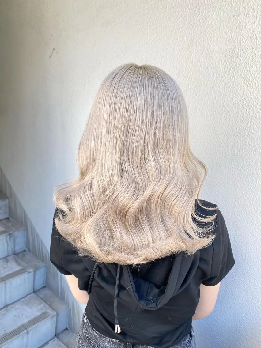ロング カラー エフェクトブリーチ 🌟前澤啓太朗のヘアスタイル
