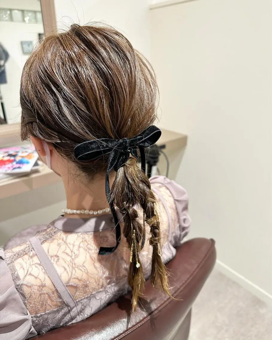 セミロング ヘアセット 荒木 ひろかのヘアスタイル