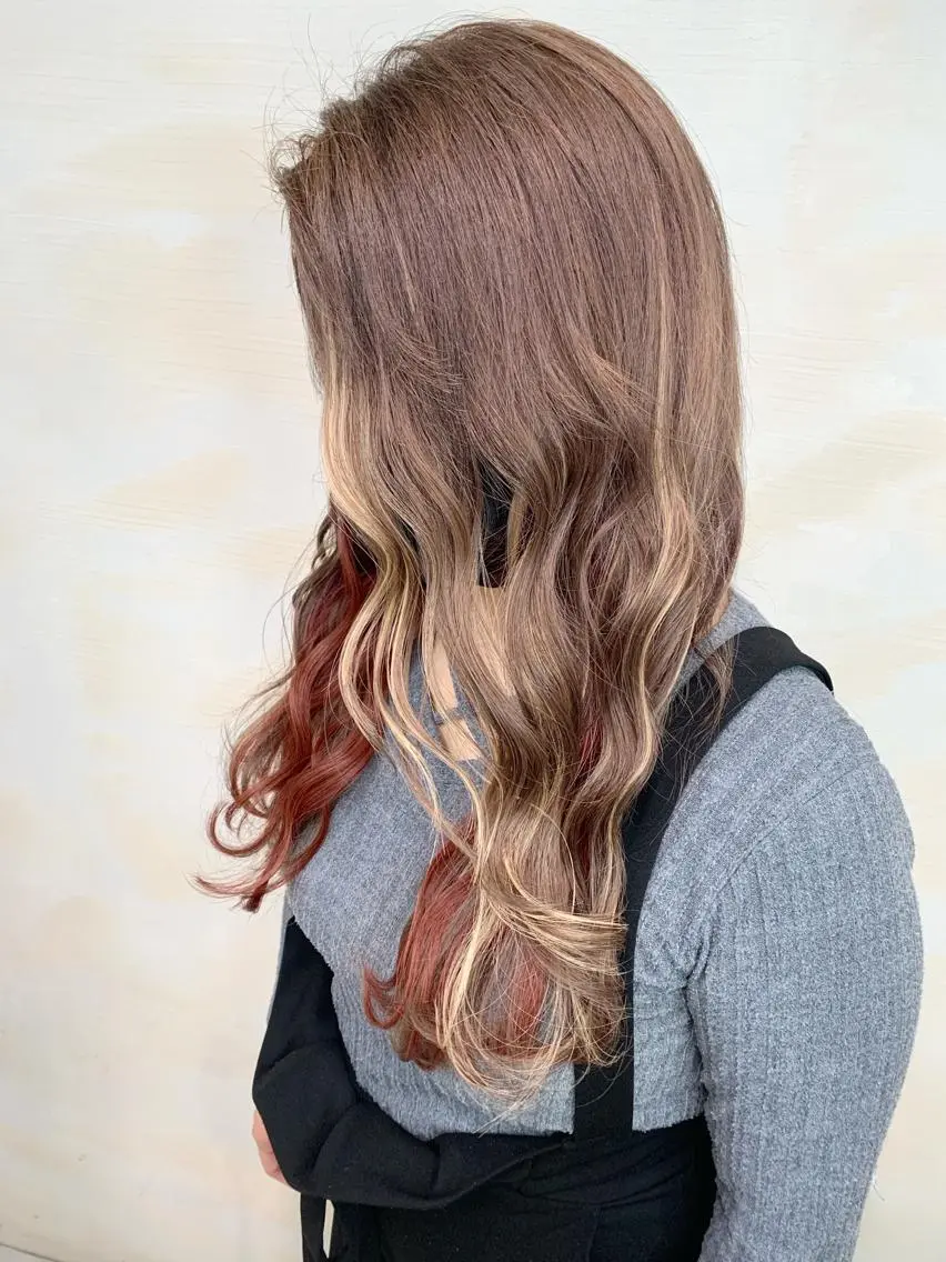 ロング カラー ハイライトカラー エクステ ハイライト stylist Yumaのヘアスタイル